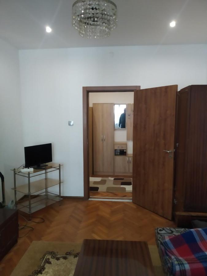 Appartamento 27 Юли 3 Бюджет Varna Esterno foto