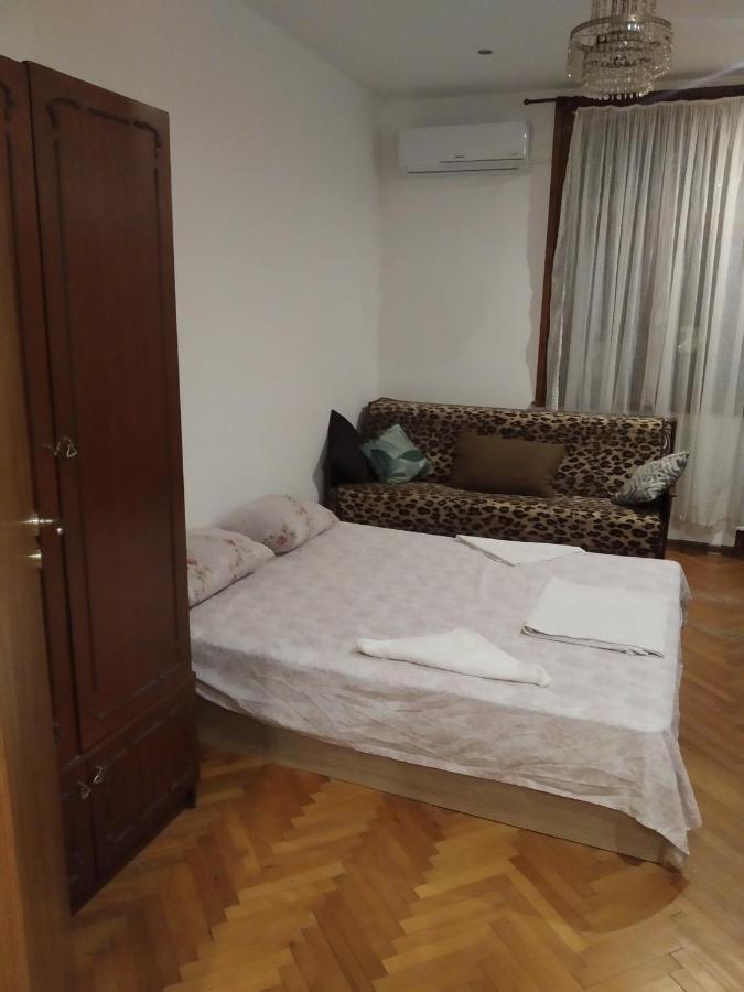 Appartamento 27 Юли 3 Бюджет Varna Esterno foto
