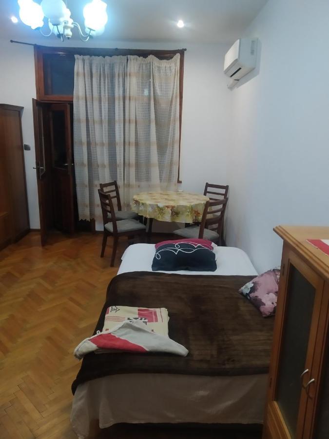 Appartamento 27 Юли 3 Бюджет Varna Esterno foto
