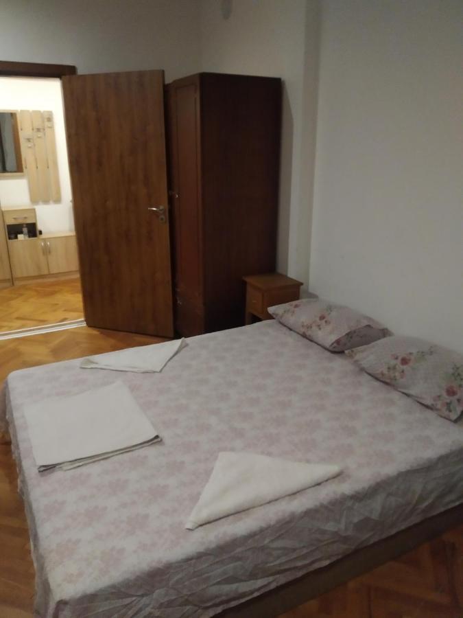 Appartamento 27 Юли 3 Бюджет Varna Esterno foto
